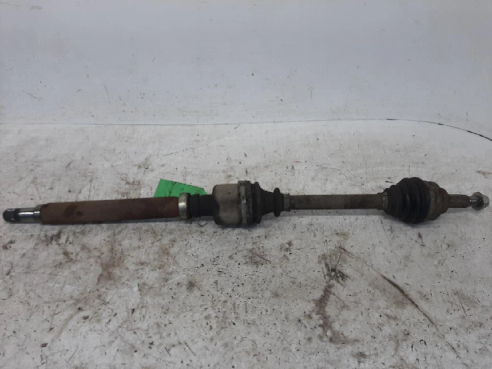 Ford Mondeo Mk3 N/S Passengers Left Front Driveshaft with ABS 