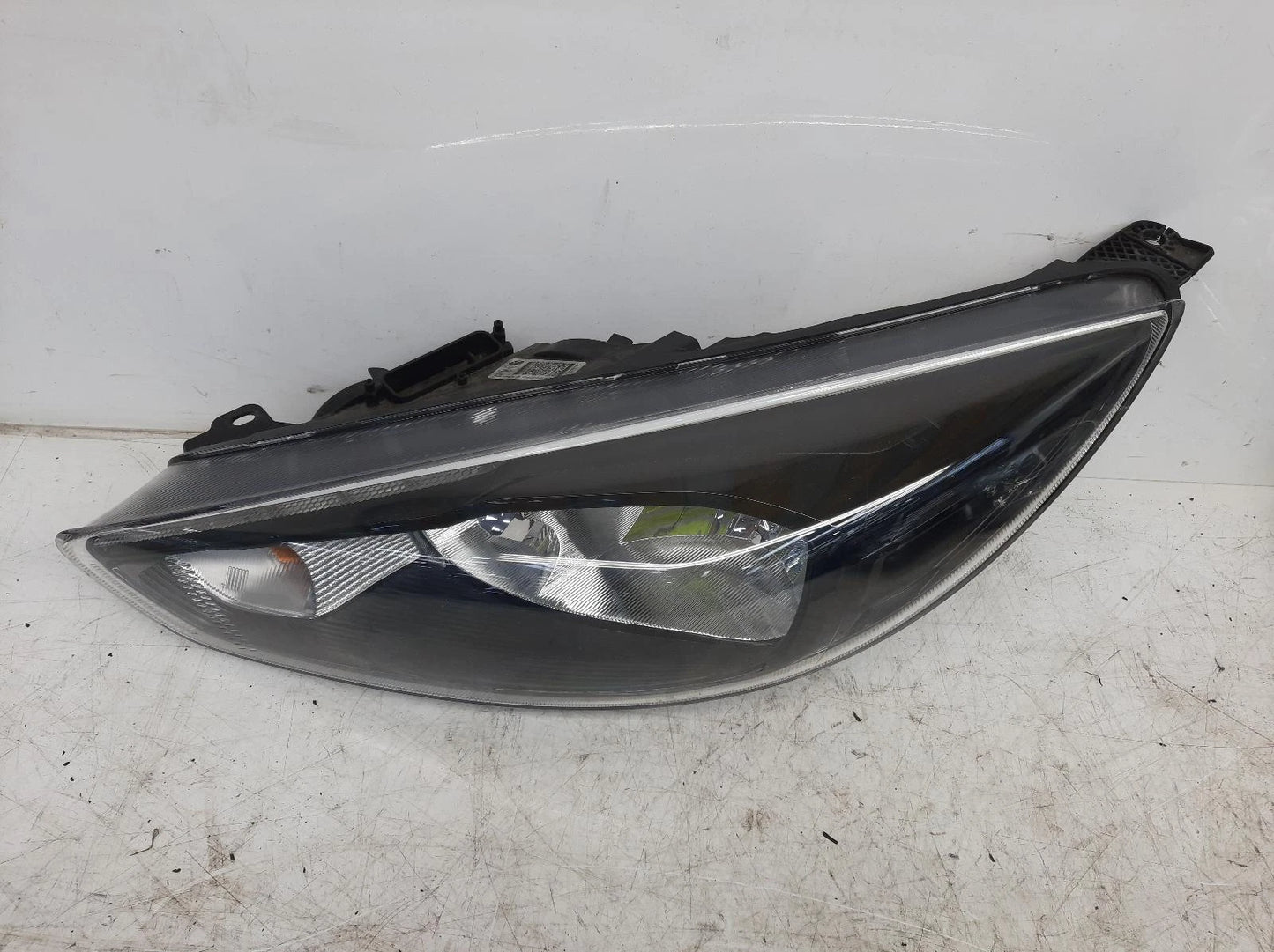 Ford Focus Mk3 Facelift N/S Passengers Left Front Headlight Headlamp 