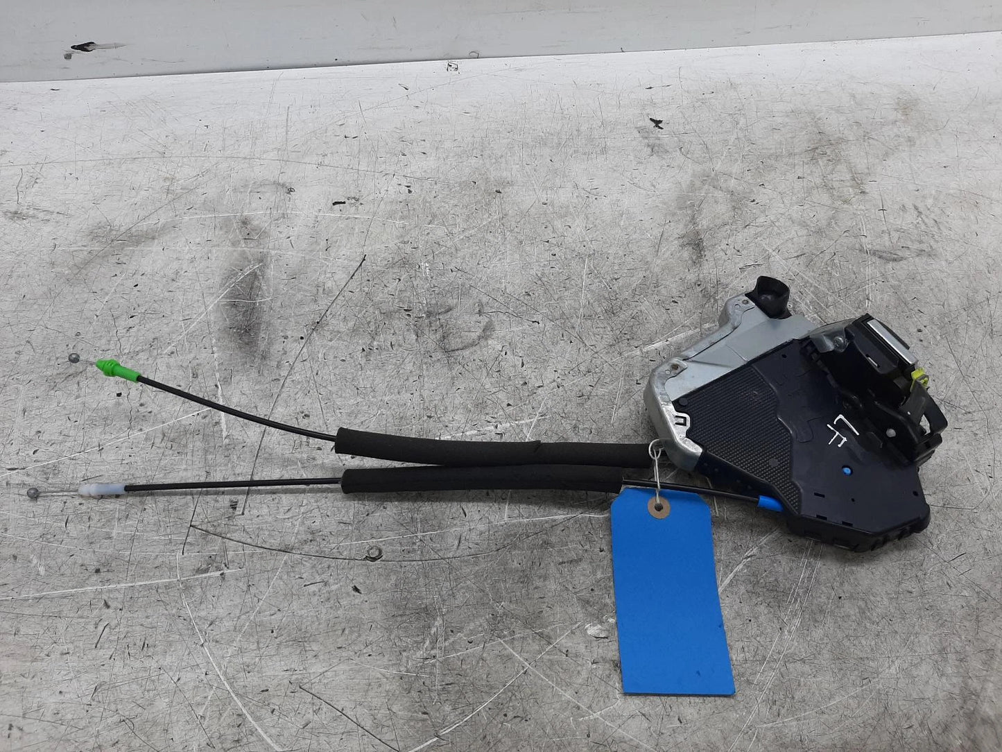 Toyota C-Hr Front Left Passengers Door Lock Assembly 