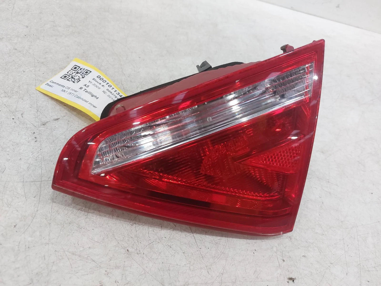 Audi A5 Mk1 (8T) O/S Drivers Right Rear Inner Taillight Tail Light 