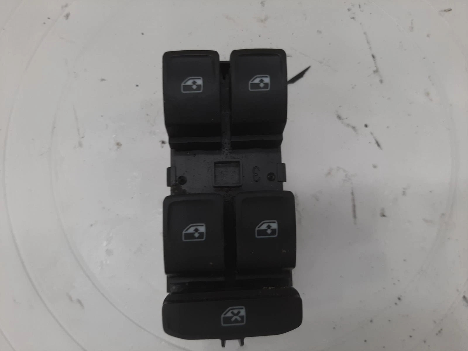 Volkswagen Polo Right Front Master Window Switch 