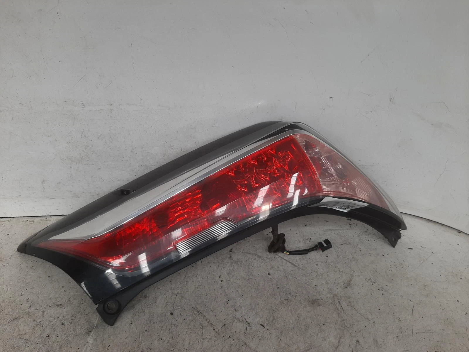 Toyota Aygo Mk2 O/S Drivers Right Rear Bulb Taillight Tail Light 