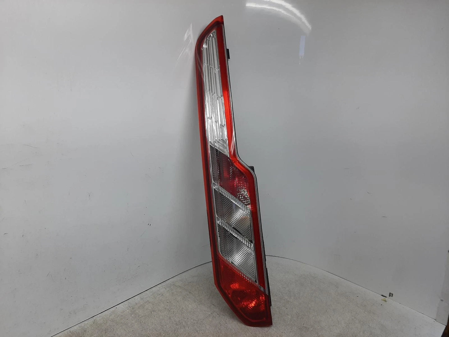 Ford Transit Custom Mk8 N/S Passengers Left Rear Bulb Taillight Tail Light 