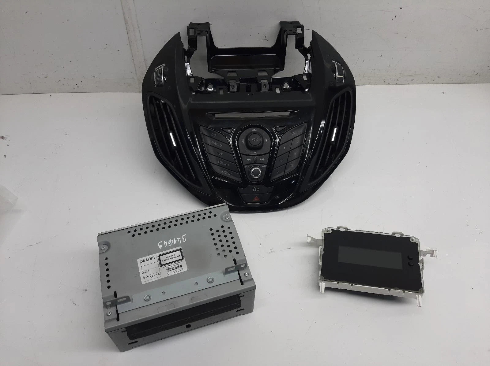 Ford B Max Mk1 OEM Radio/CD/Stereo Head Unit No Code Available 