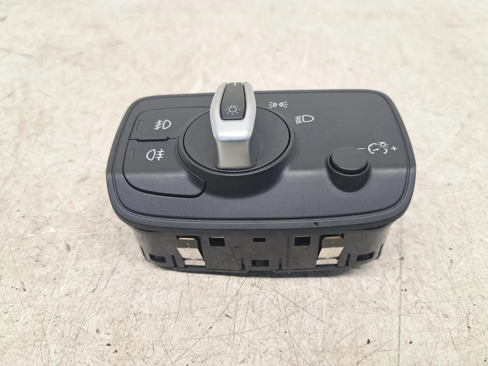 Audi A3 Mk3 (8V) Headlight Headlamp Switch Dial 