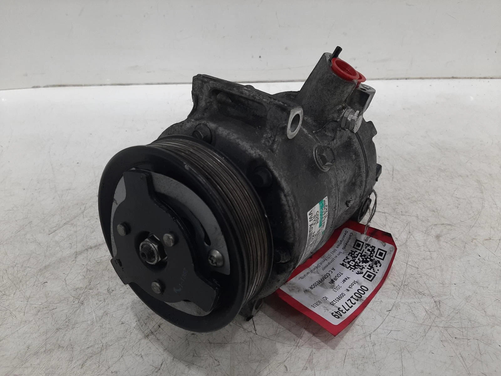 Volkswagen Touran Mk1 (1T) AIR CON A/C COMPRESSOR PUMP 