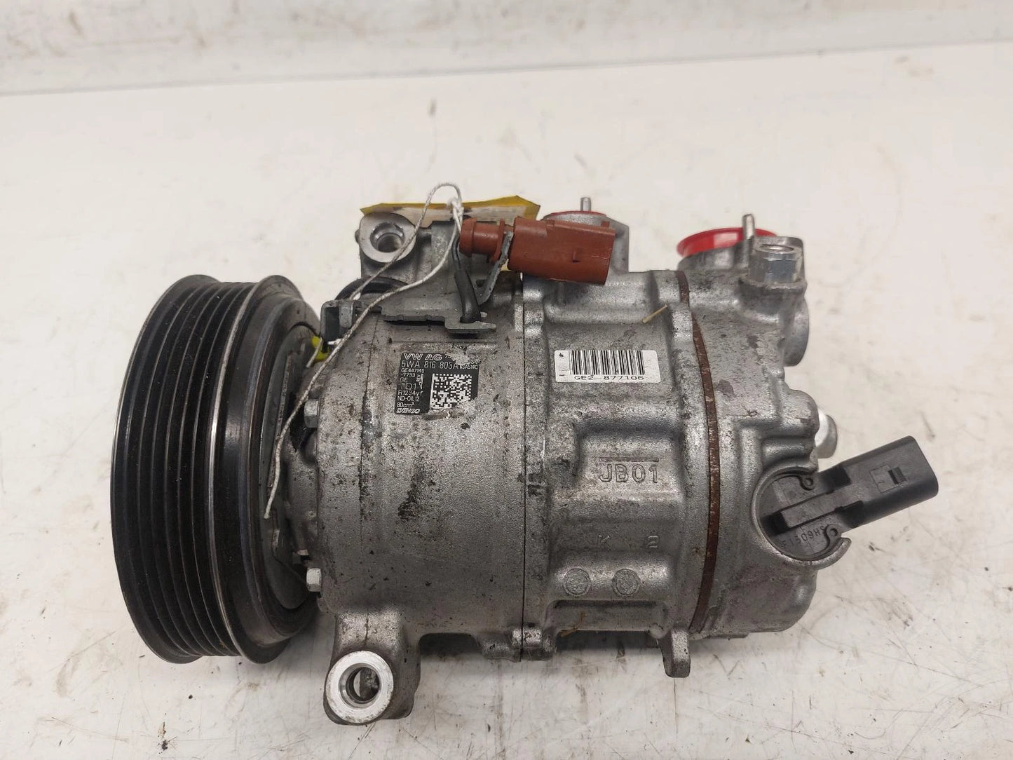 Audi A3 Mk4 (8Y) AIR CON A/C COMPRESSOR PUMP 
