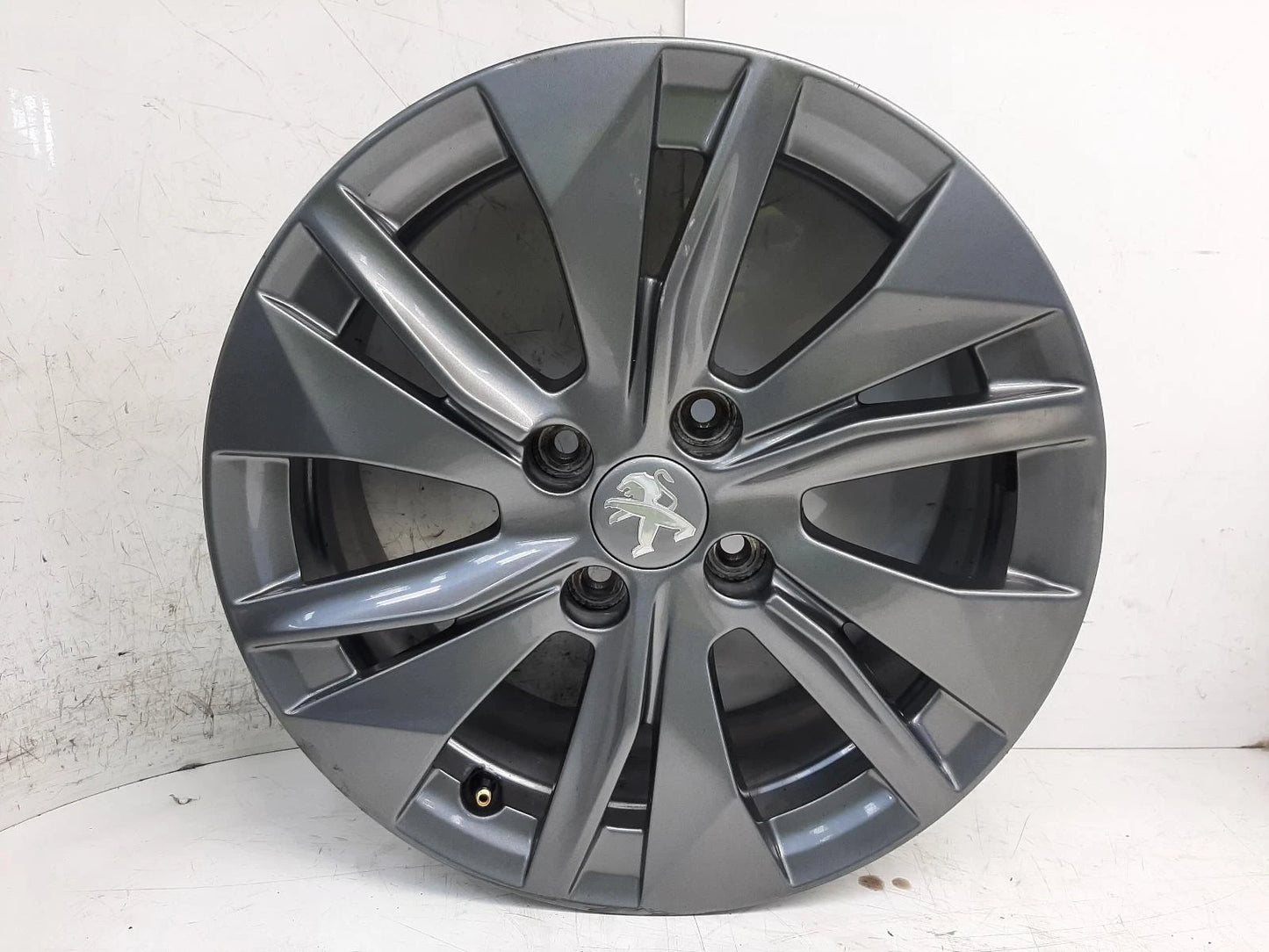 Peugeot 208 Mk2 Alloy Wheel 6.5JX16 ET 32 