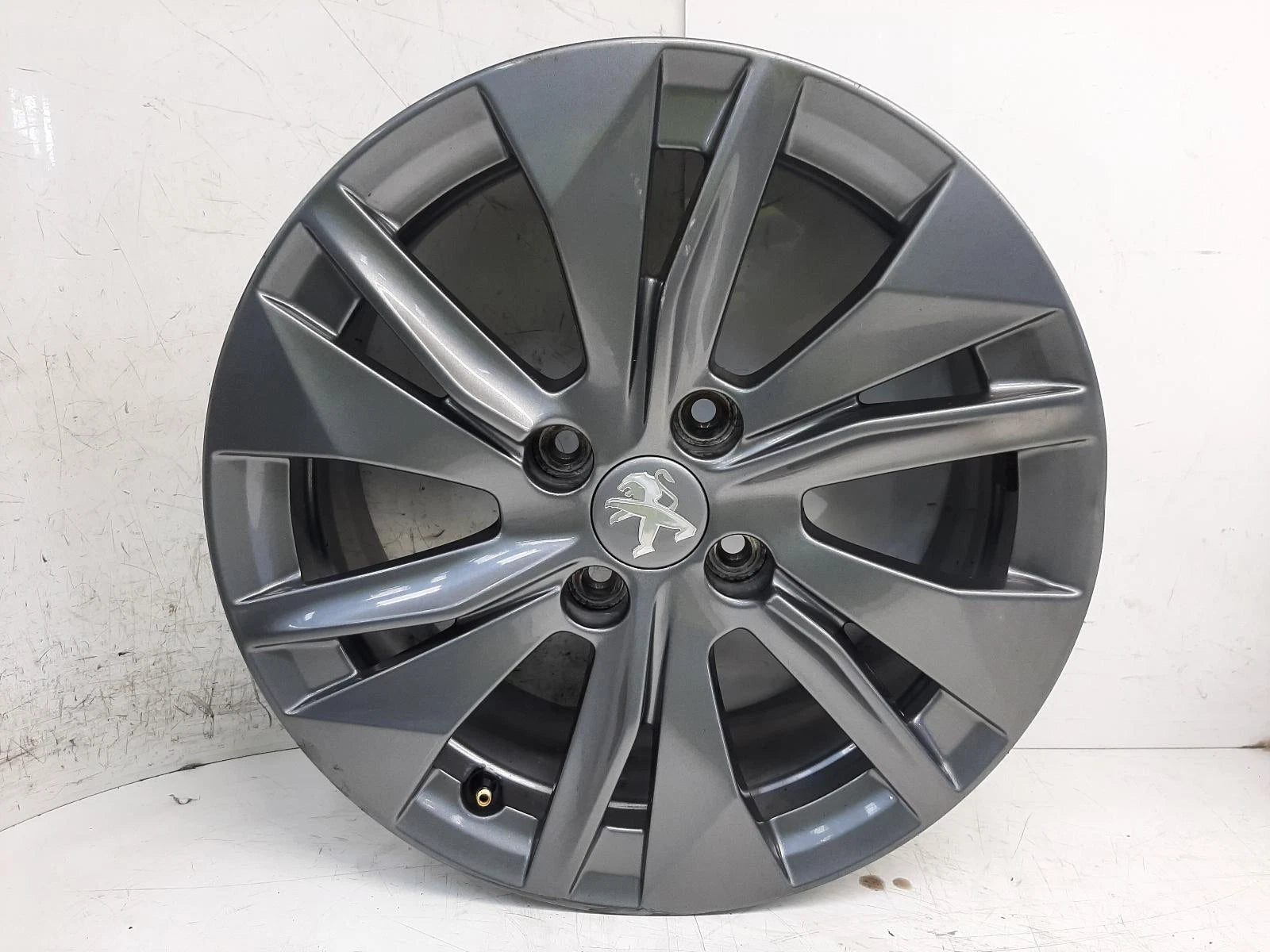 Peugeot 208 Mk2 Alloy Wheel 6.5JX16 ET 32 