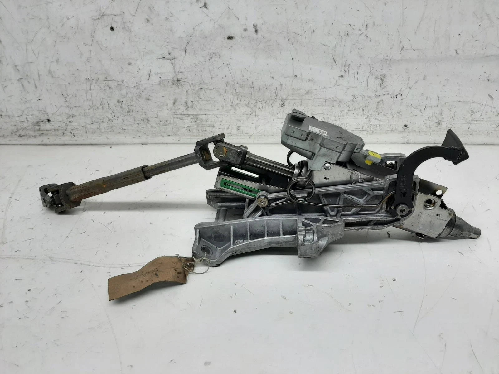 Volvo V50 2.0L Diesel Manual Power Steering Column 