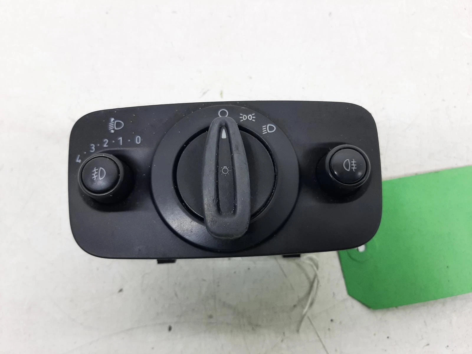 Ford Fiesta Hatchback Headlight Headlamp Switch Dial 