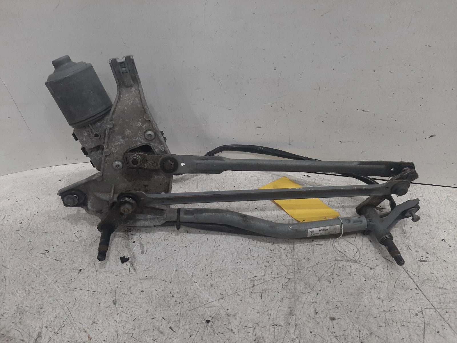 Peugeot 207 Mk1 Front Wiper Motor With Linkage 