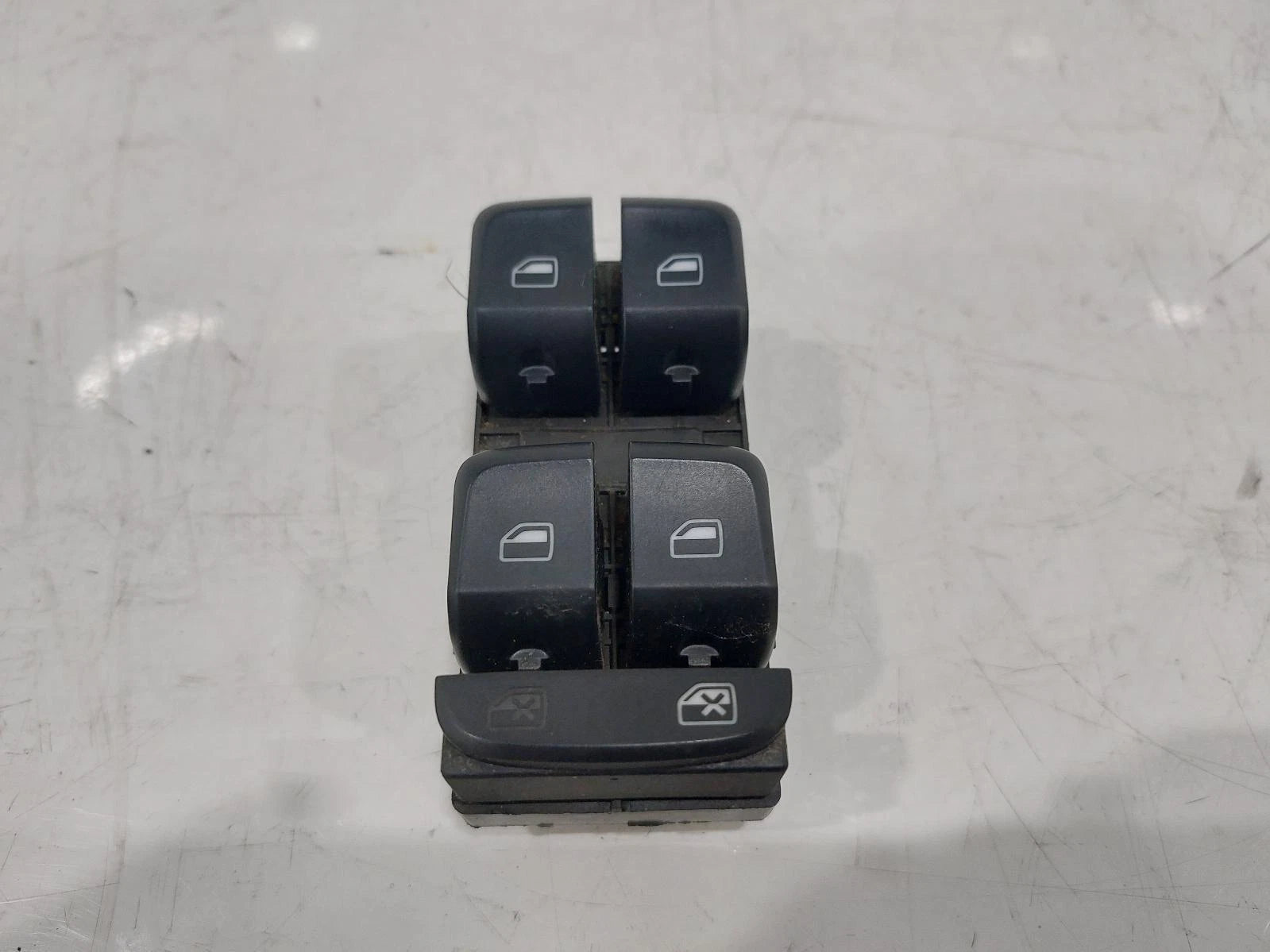 Audi A4 Front Left Passengers Window Switches 