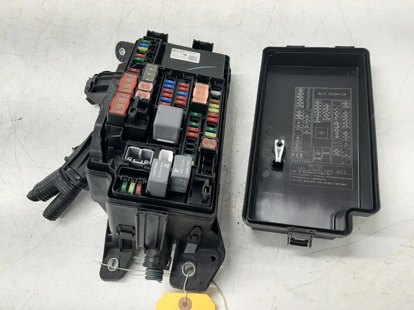 Toyota TOYOTA C-HR Engine Bay Fuse Box 