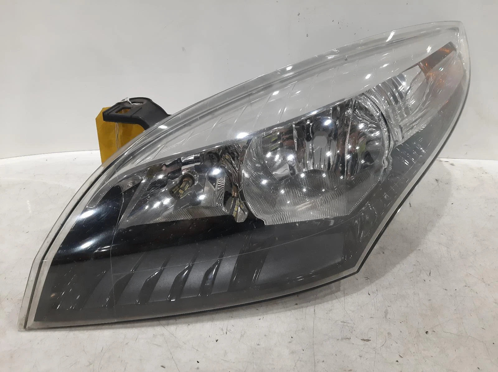 Renault Megane Passengers Left Front Headlight Headlamp 