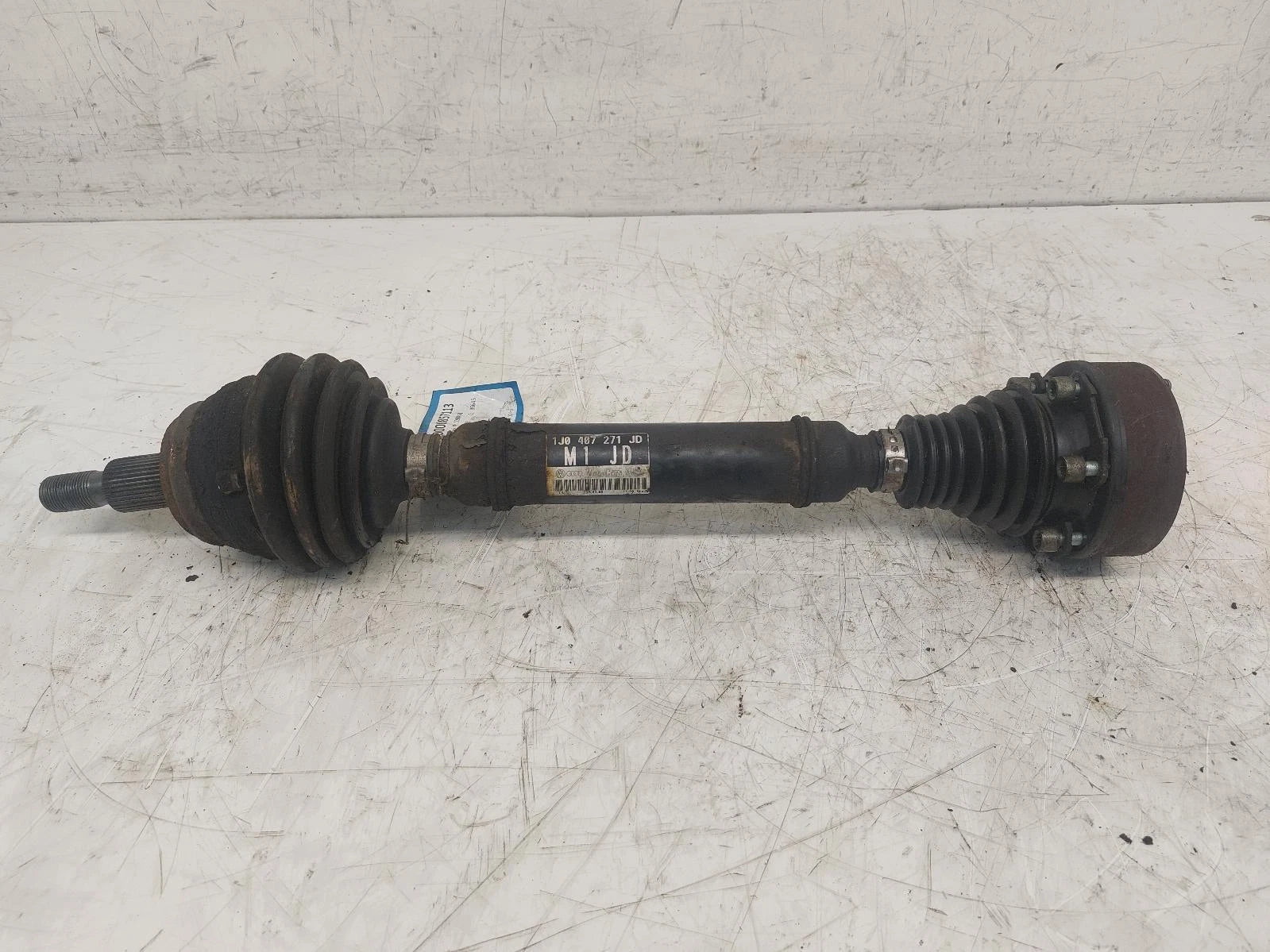Volkswagen Beetle 1.9L Diesel Manual Passengers Left Front Driveshaft 