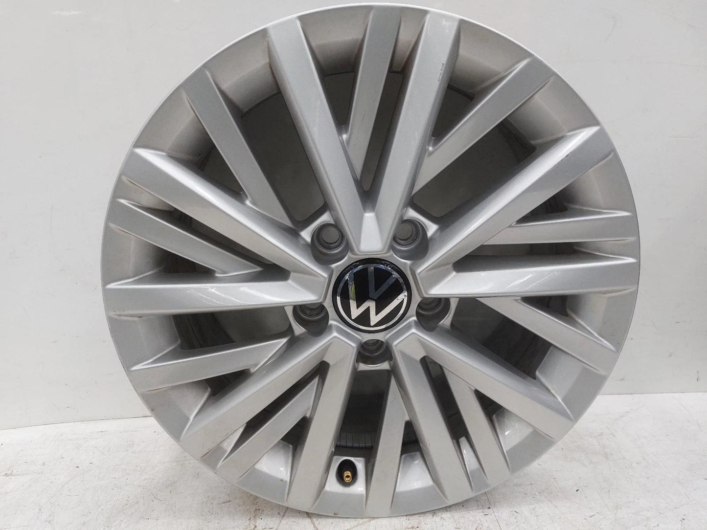 Volkswagen T-Roc Mk1 Alloy Wheel 6.5JX16 multispoke 