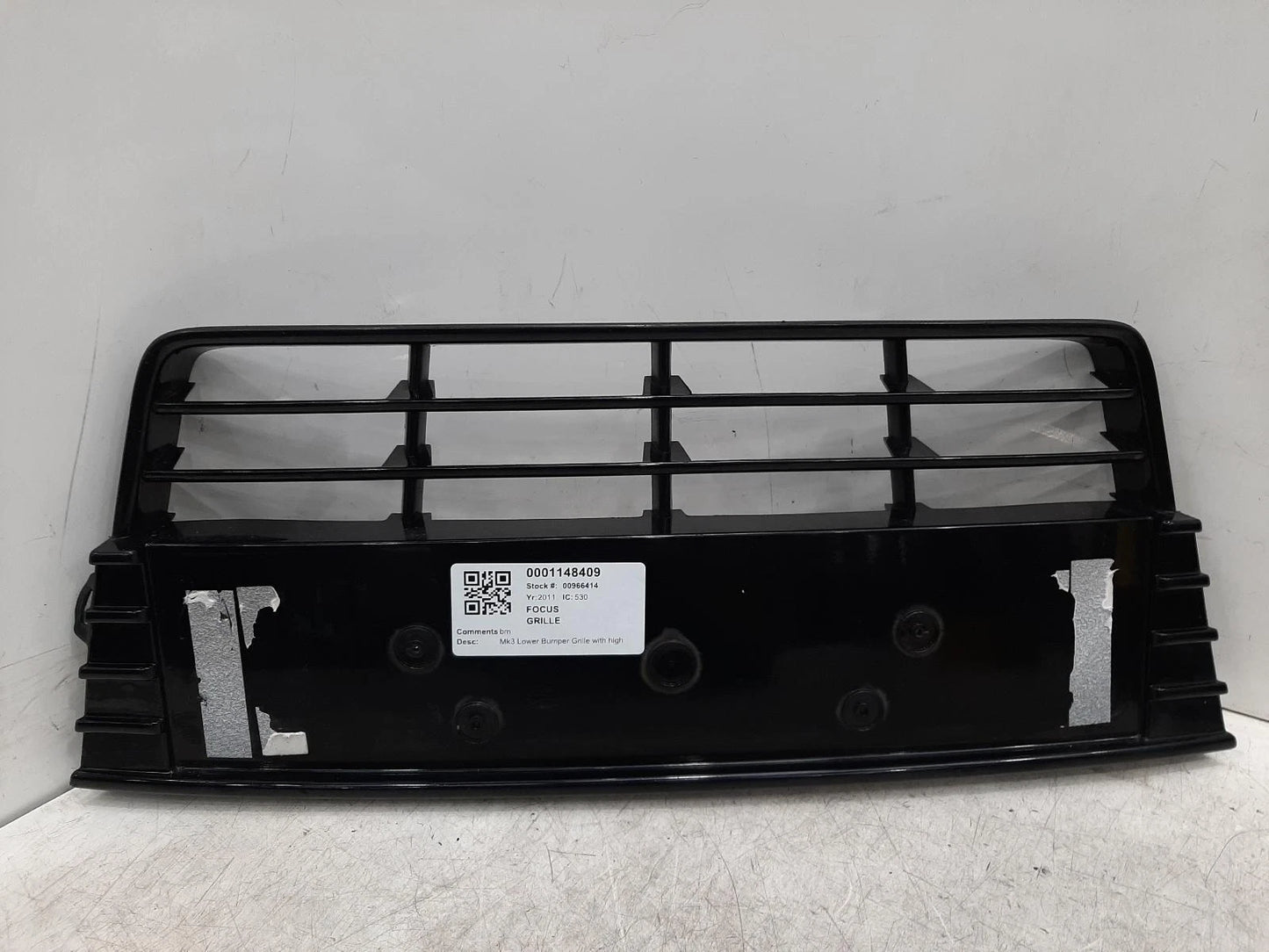 Ford Focus Mk3 Front Centre Lower Painted Grille Grill 