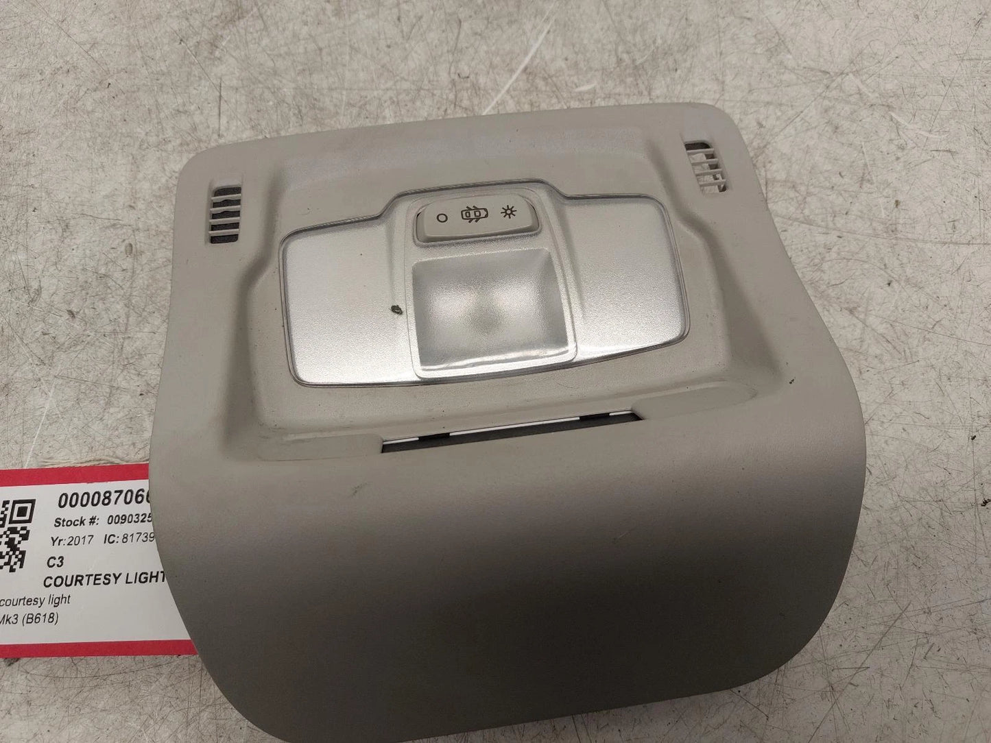 Citroen C3 Mk3 (B618) COURTESY LIGHT 