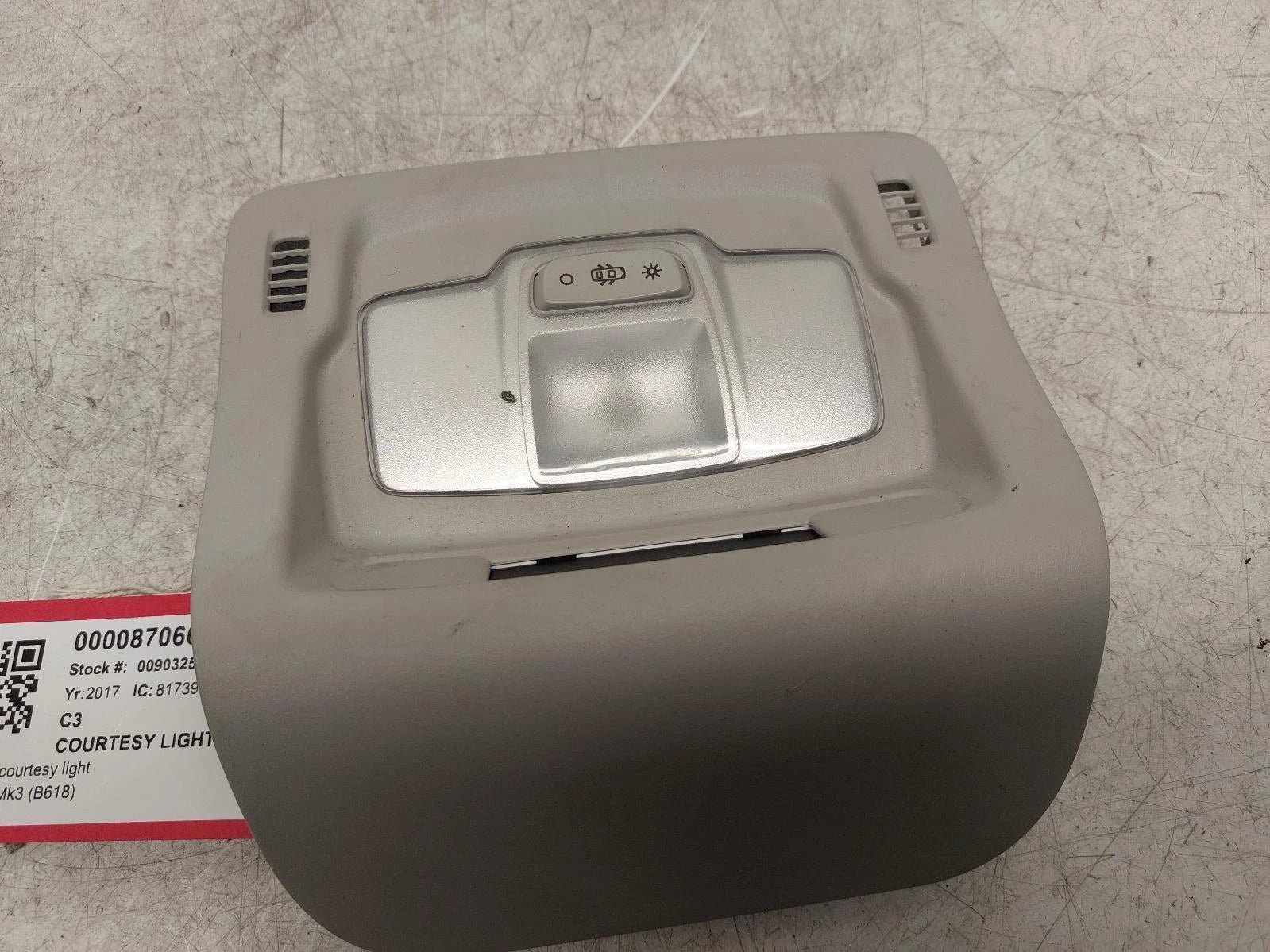 Citroen C3 Mk3 (B618) COURTESY LIGHT 