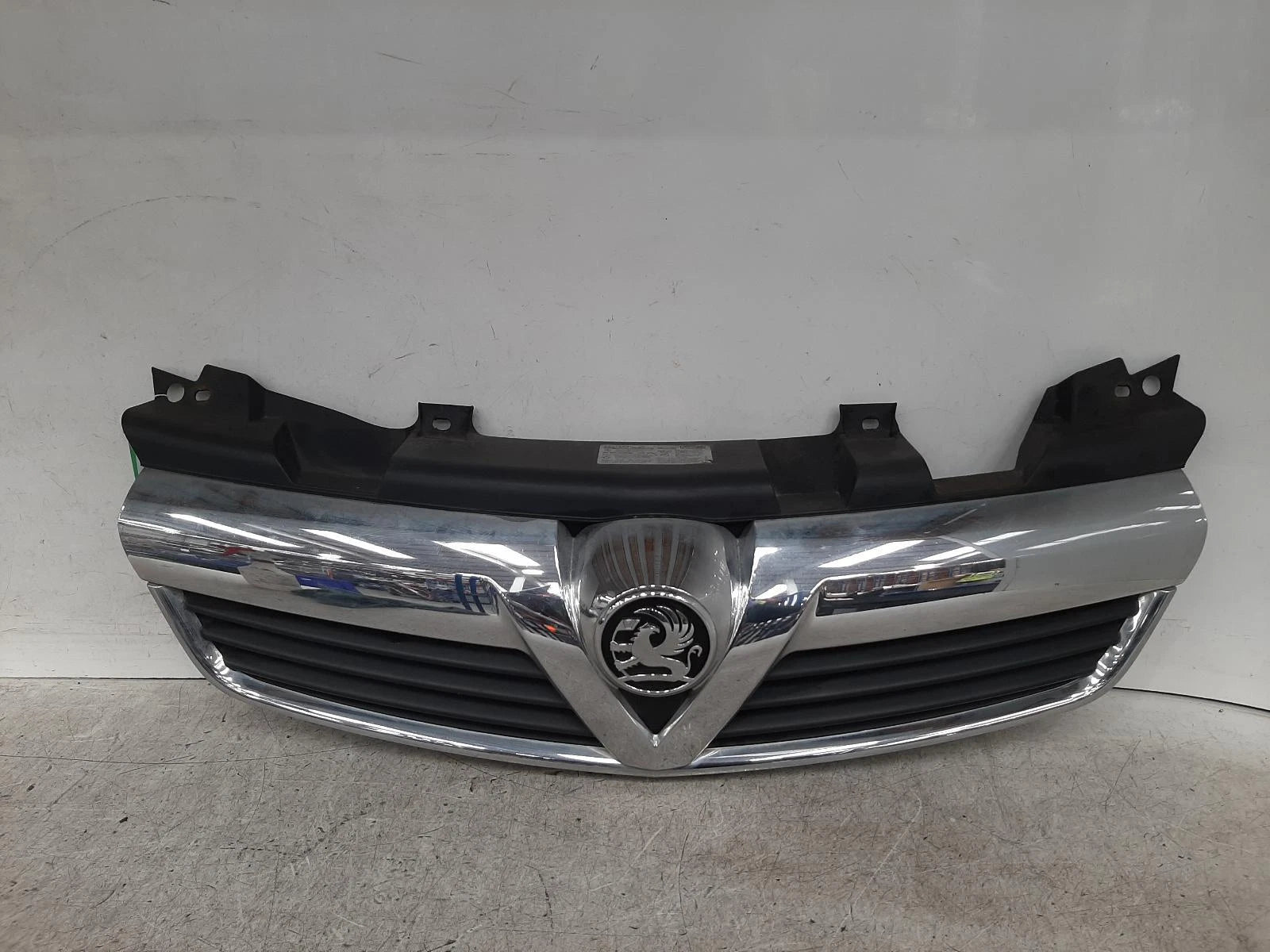 Opel Zafira Mk2 (B) Front Centre Grille Grill 