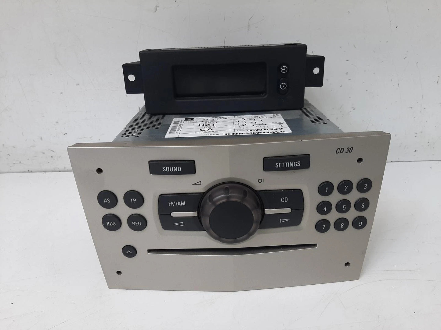 Opel Corsa D Oem Radio/Cd/Stereo Head Unit No Code Available 