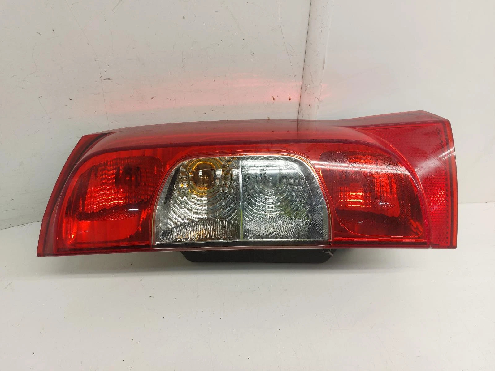 Peugeot Bipper Mk1 O/S Drivers Right Rear Taillight Tail Light 