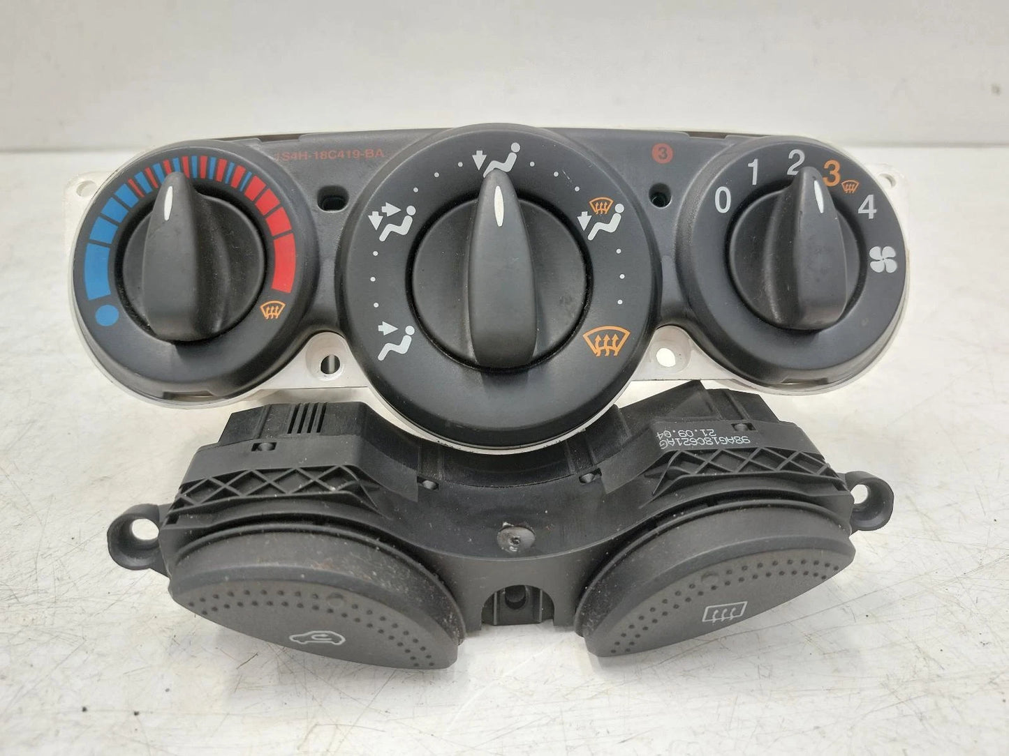 Ford Focus Heater Air Con Climate Controller 