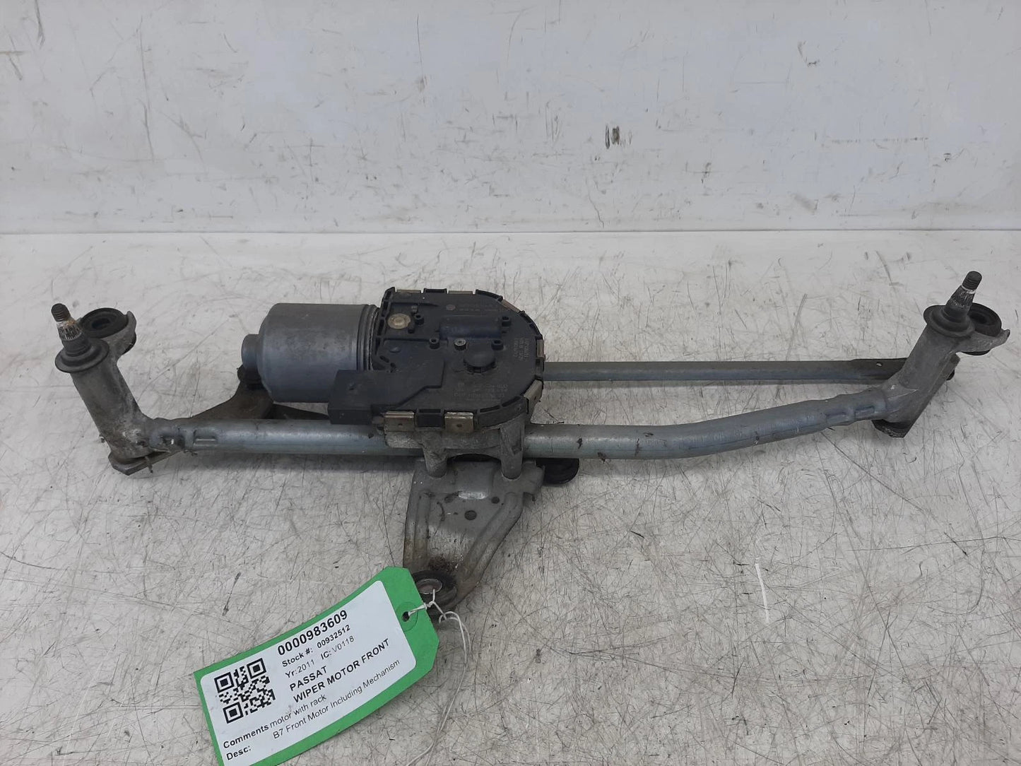 Volkswagen Passat Bosch Front Wiper Motor With Linkage/Rack 