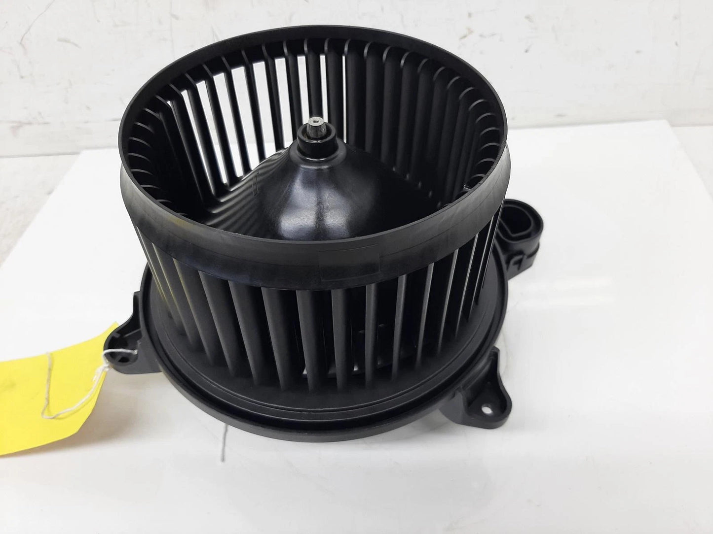 Volvo Xc40 2.0L Petrol Heater Blower Fan Assembly 