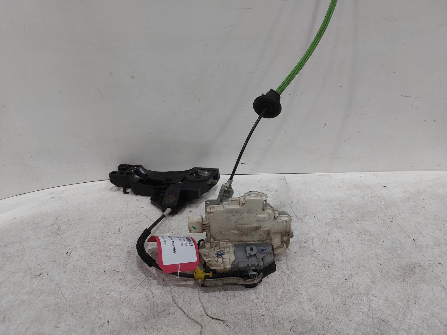 Audi TT 8J Left Door Lock Assembly 