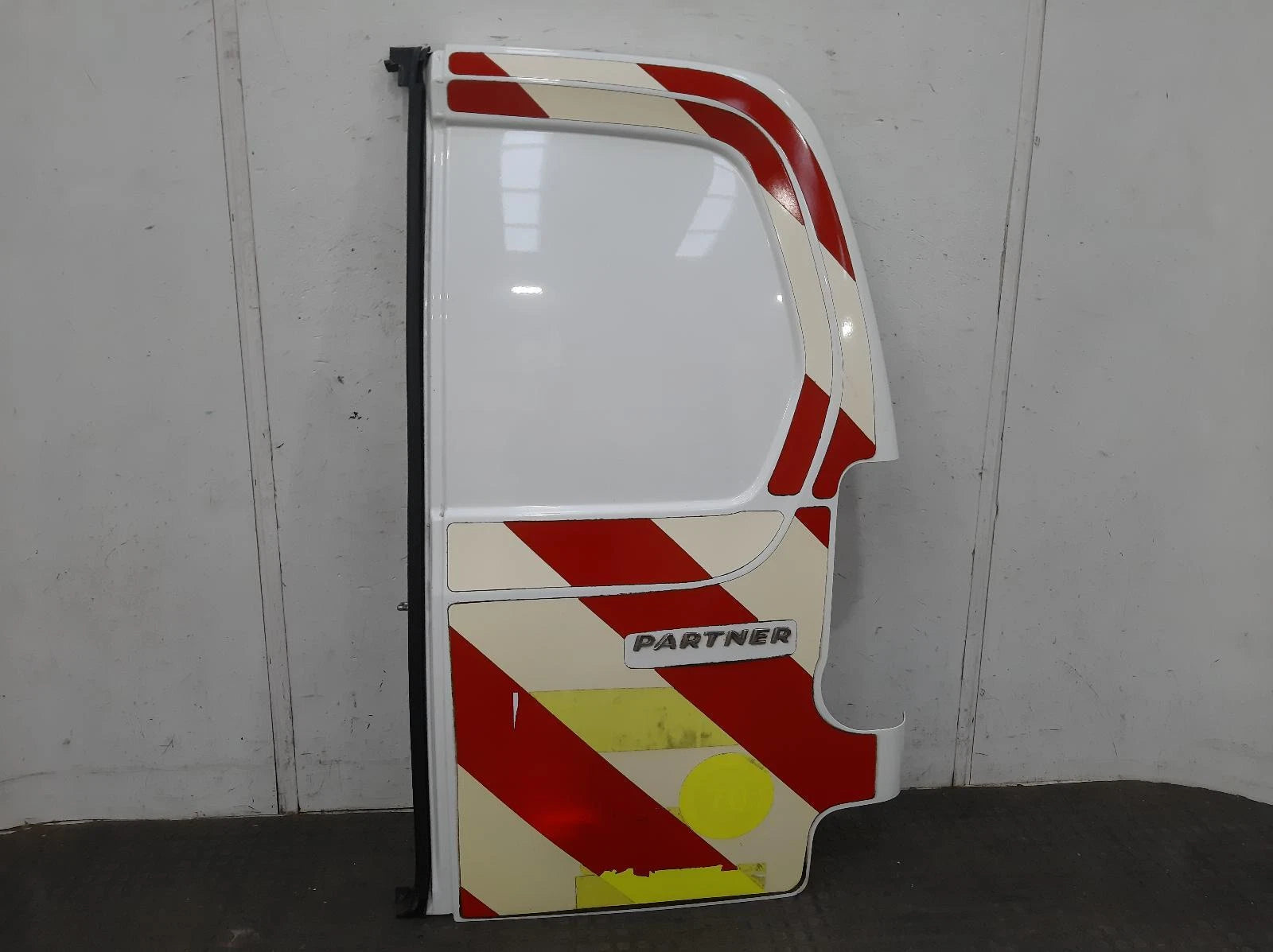 Peugeot Partner Mk2 Van White O/S Right Rear Door 