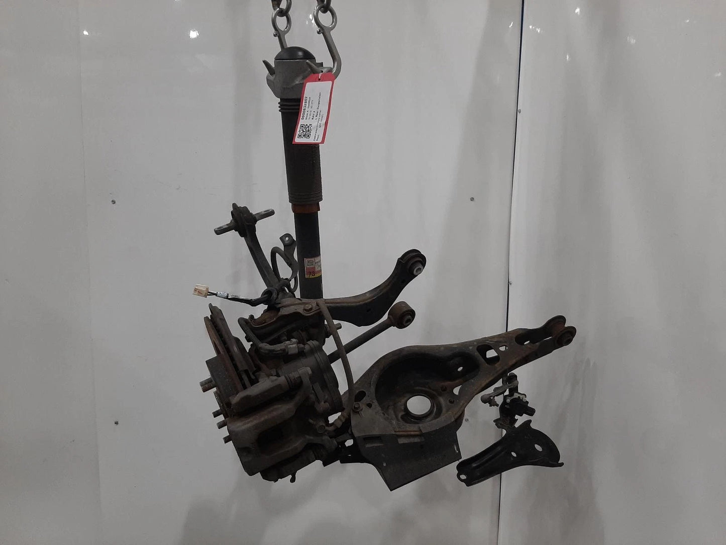 Toyota Rav Nearside Passengers Left Rear Strut Shock Corner 