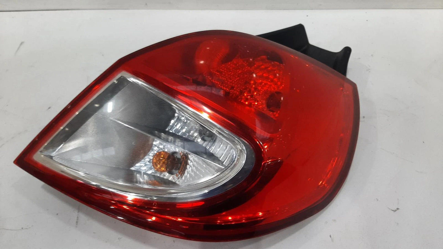 Renault Clio Iii Phase Ii Drivers Right Rear Bulb Taillight Tail Light 