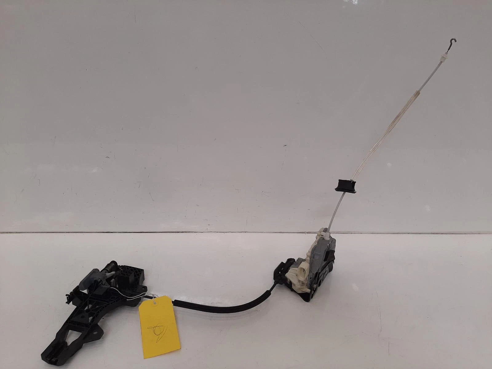 Audi Q7 Mk1 (4L) O/S Right Front Door Lock Assembly CZ 8J2837016A 