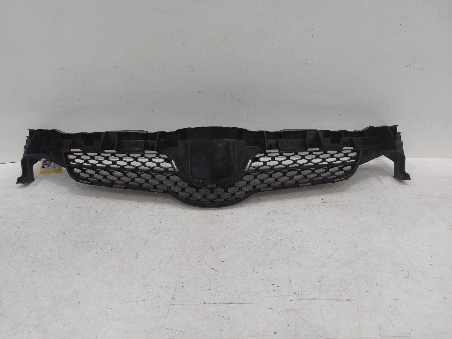 Toyota Auris Mk1 (E150) Front Centre Upper Grille Grill 