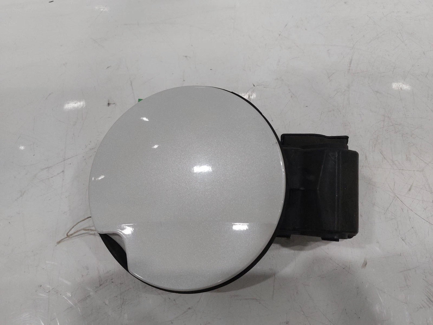 Peugeot 308 Mk1 (T7) White Fuel Filler Flap 