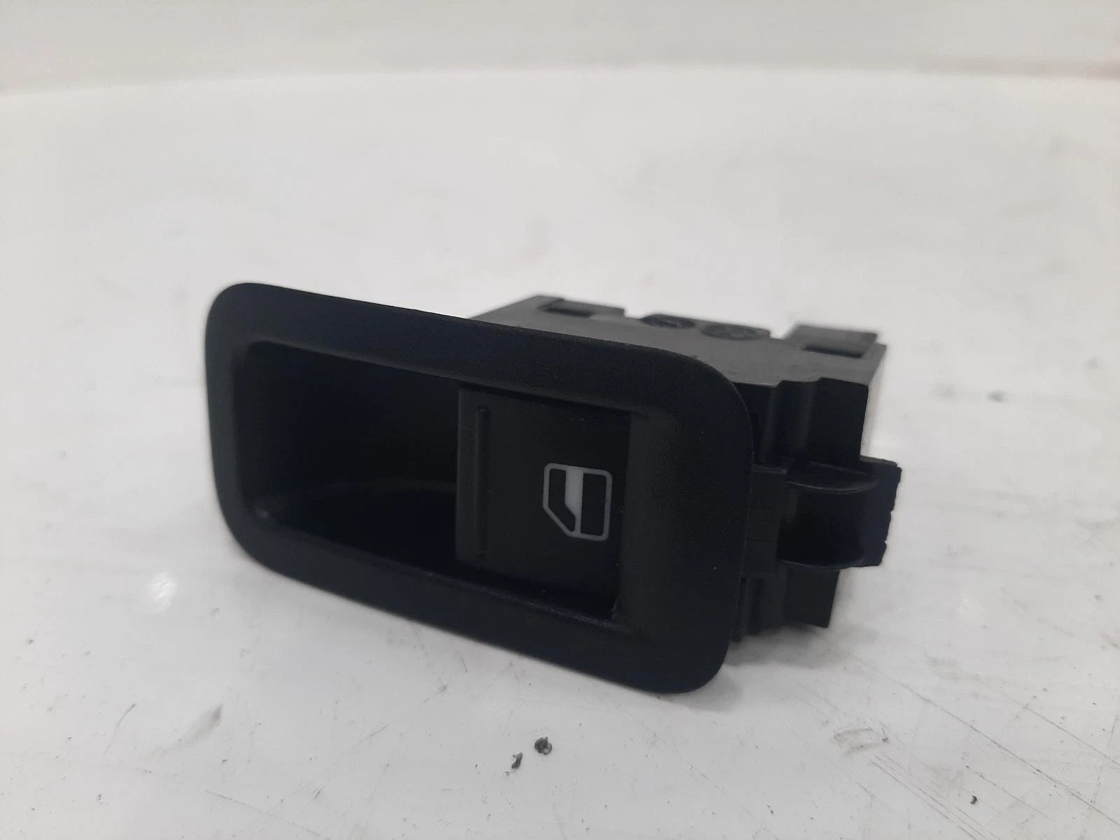 Volkswagen Polo Mk5 Front Left Window Switch 