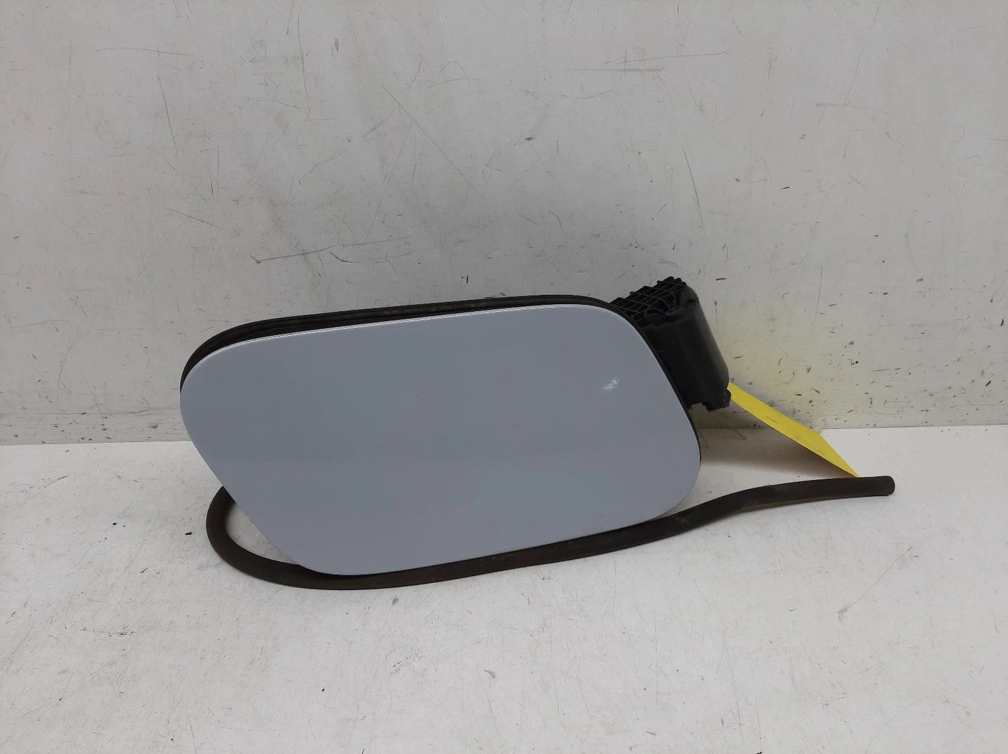 Volvo Xc40 Mk1 1477 Silver Fuel Filler Flap 