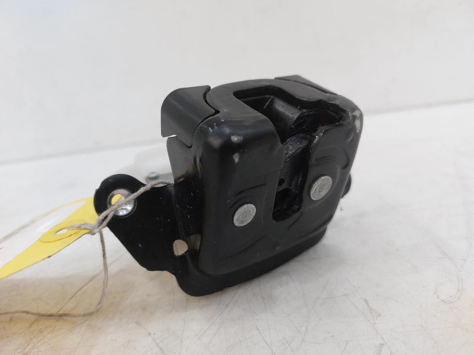 Toyota Corolla Tailgate Lock Assembly 