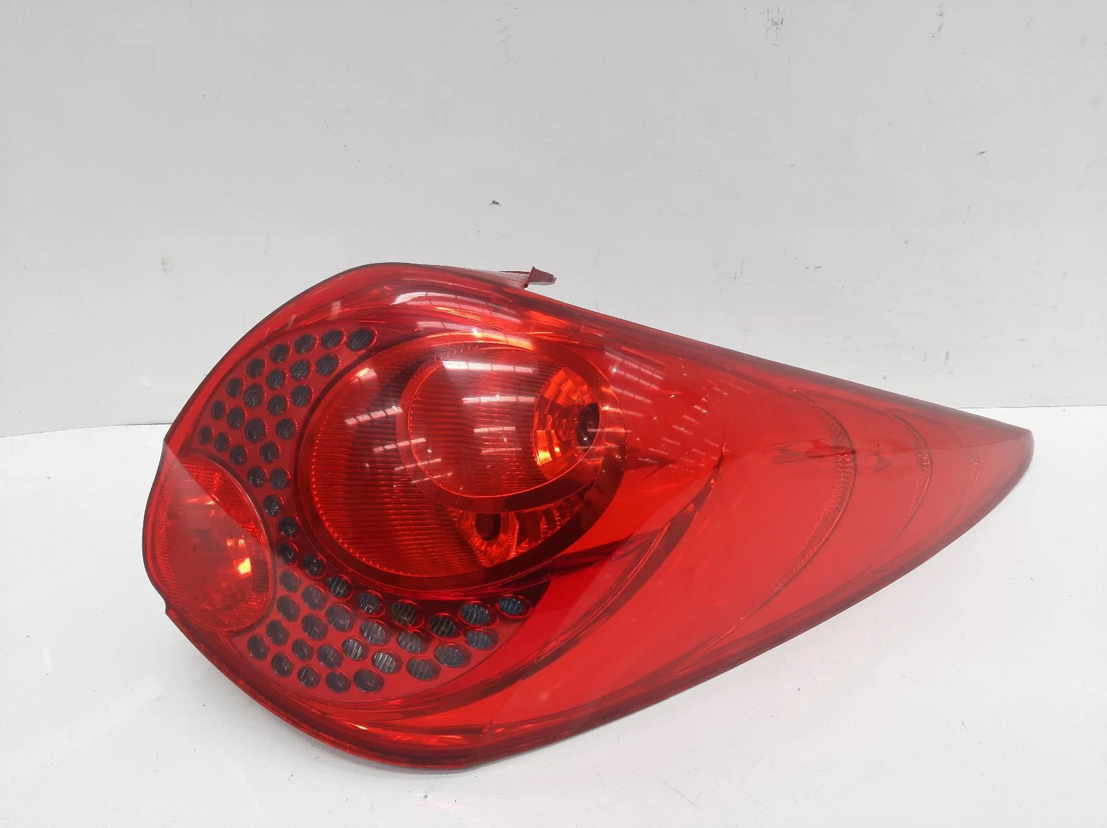 Peugeot 207 Mk1 O/S Right Rear Taillight Tail Light 