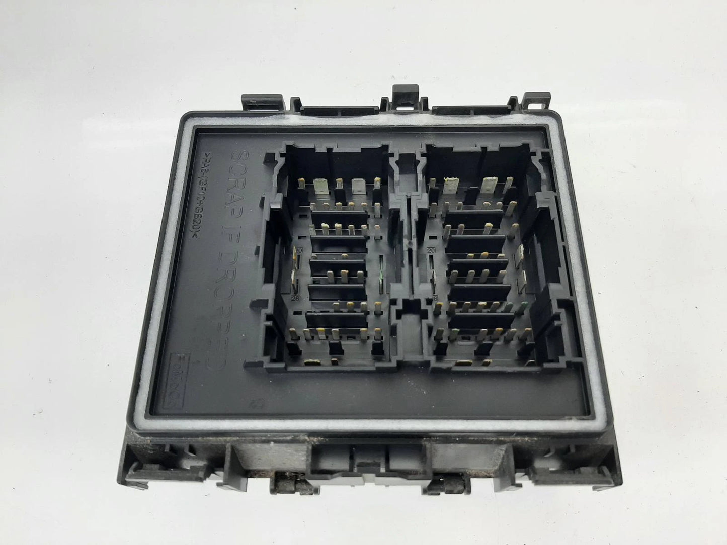 Ford Kuga 2.5L Petrol Fuse Box 