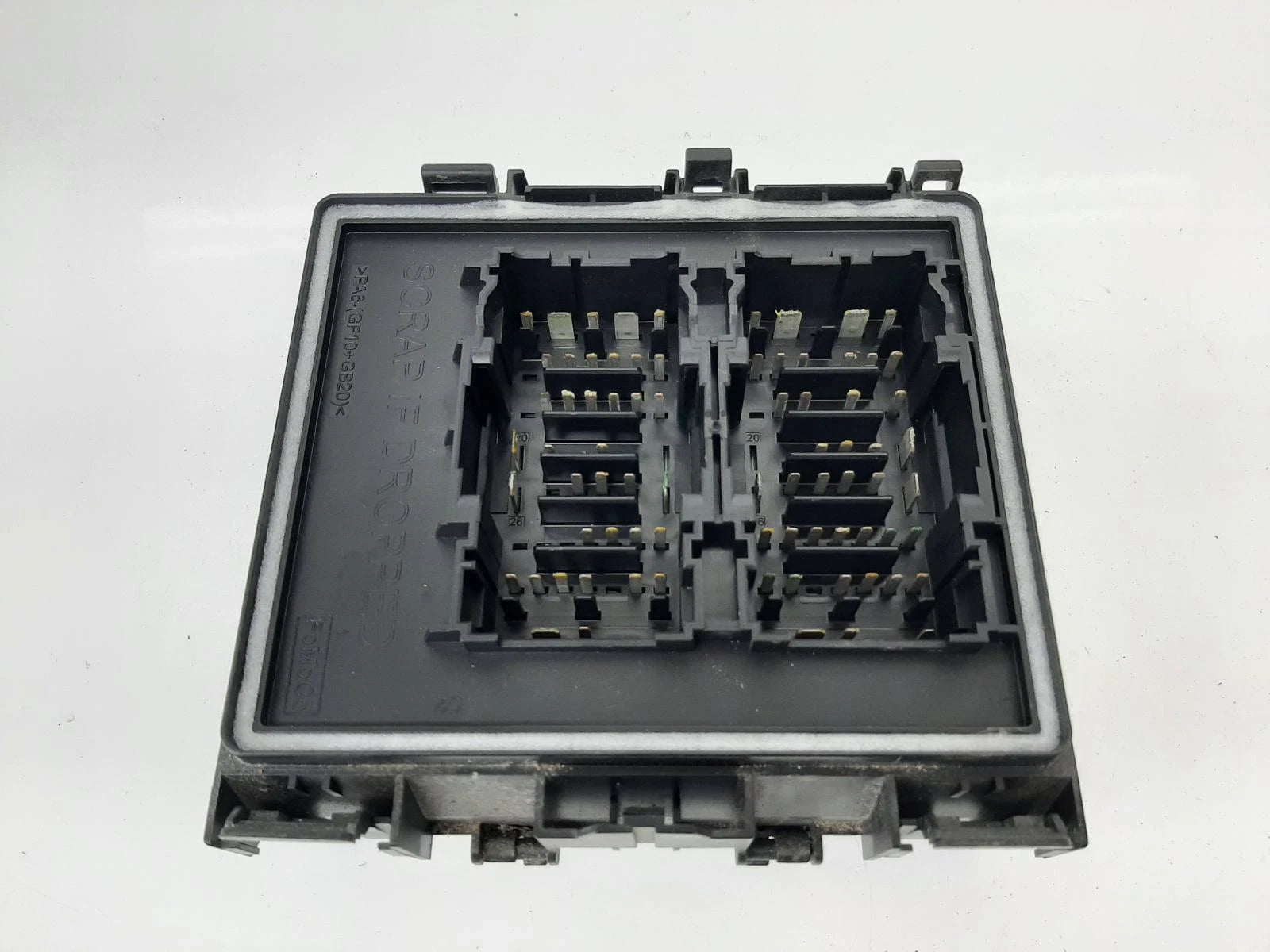 Ford Kuga 2.5L Petrol Fuse Box 