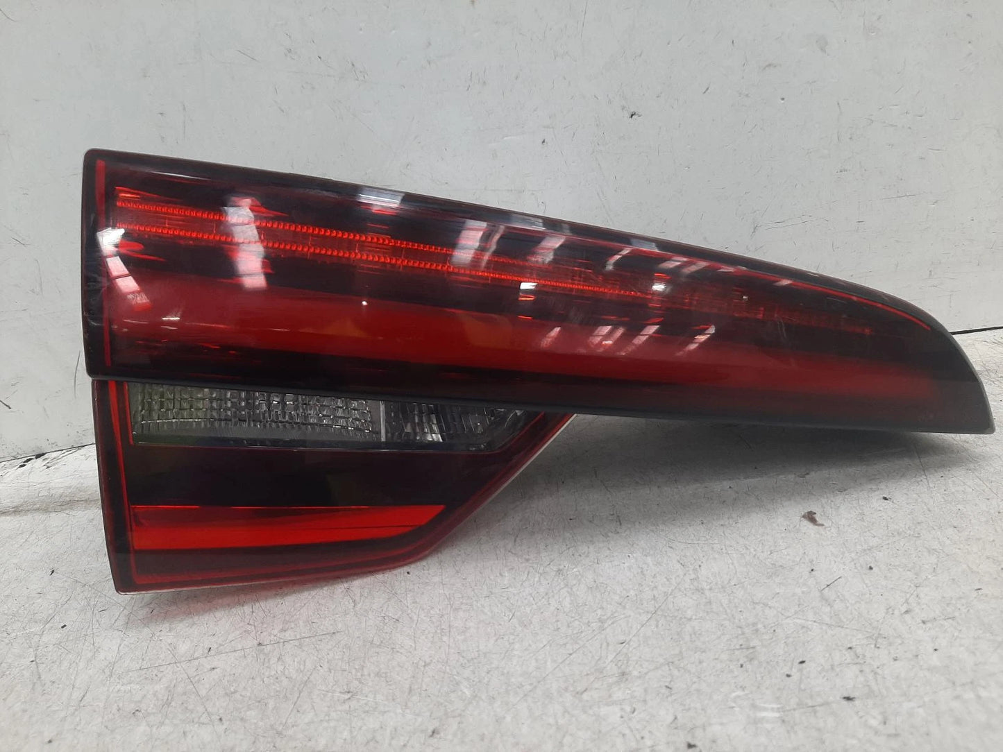 Audi A4 Mk5 (B9) Inner N/S Passengers Left Rear Taillight Tail Light 