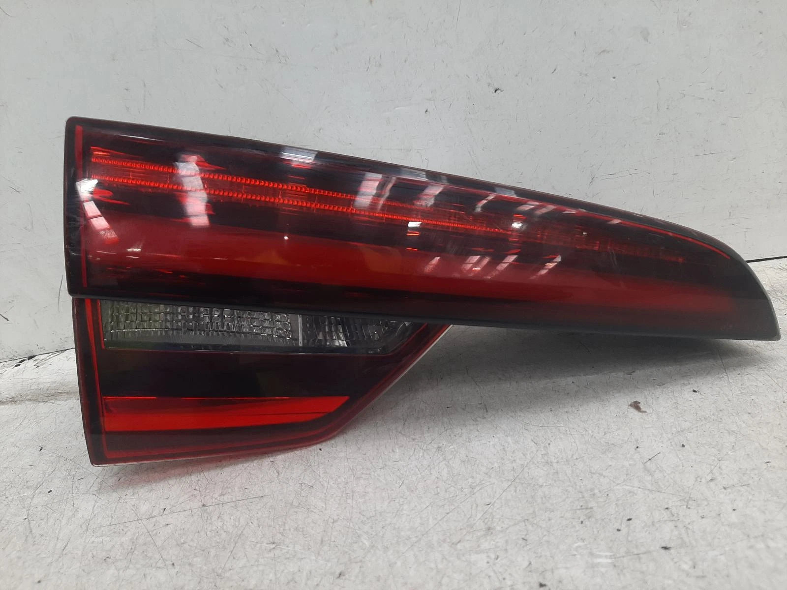 Audi A4 Mk5 (B9) Inner N/S Passengers Left Rear Taillight Tail Light 