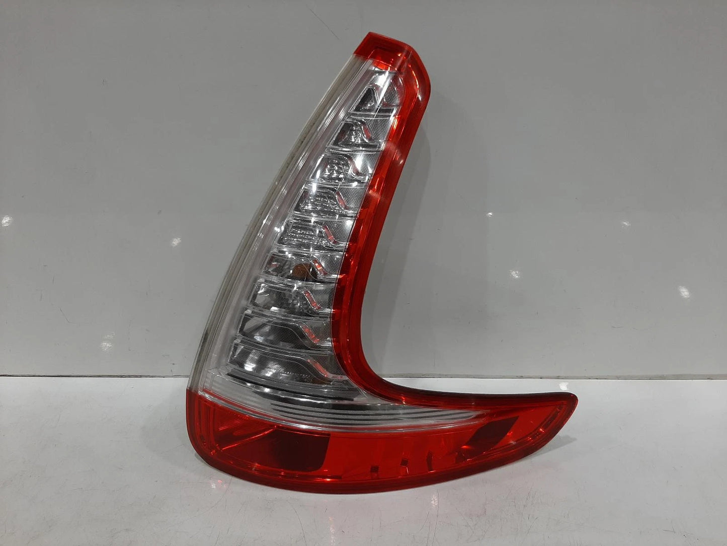 Renault Scenic Right Rear Taillight Tail Light 