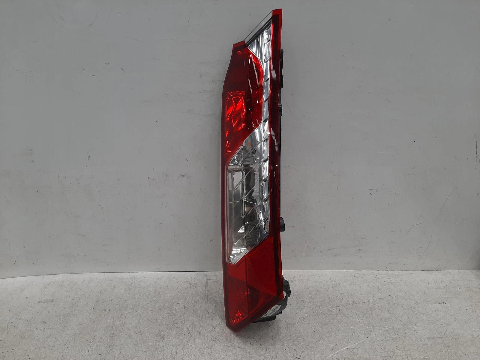 Ford Tourneo Connect Mk2 O/S Drivers Right Rear Lower Taillight Tail Light 