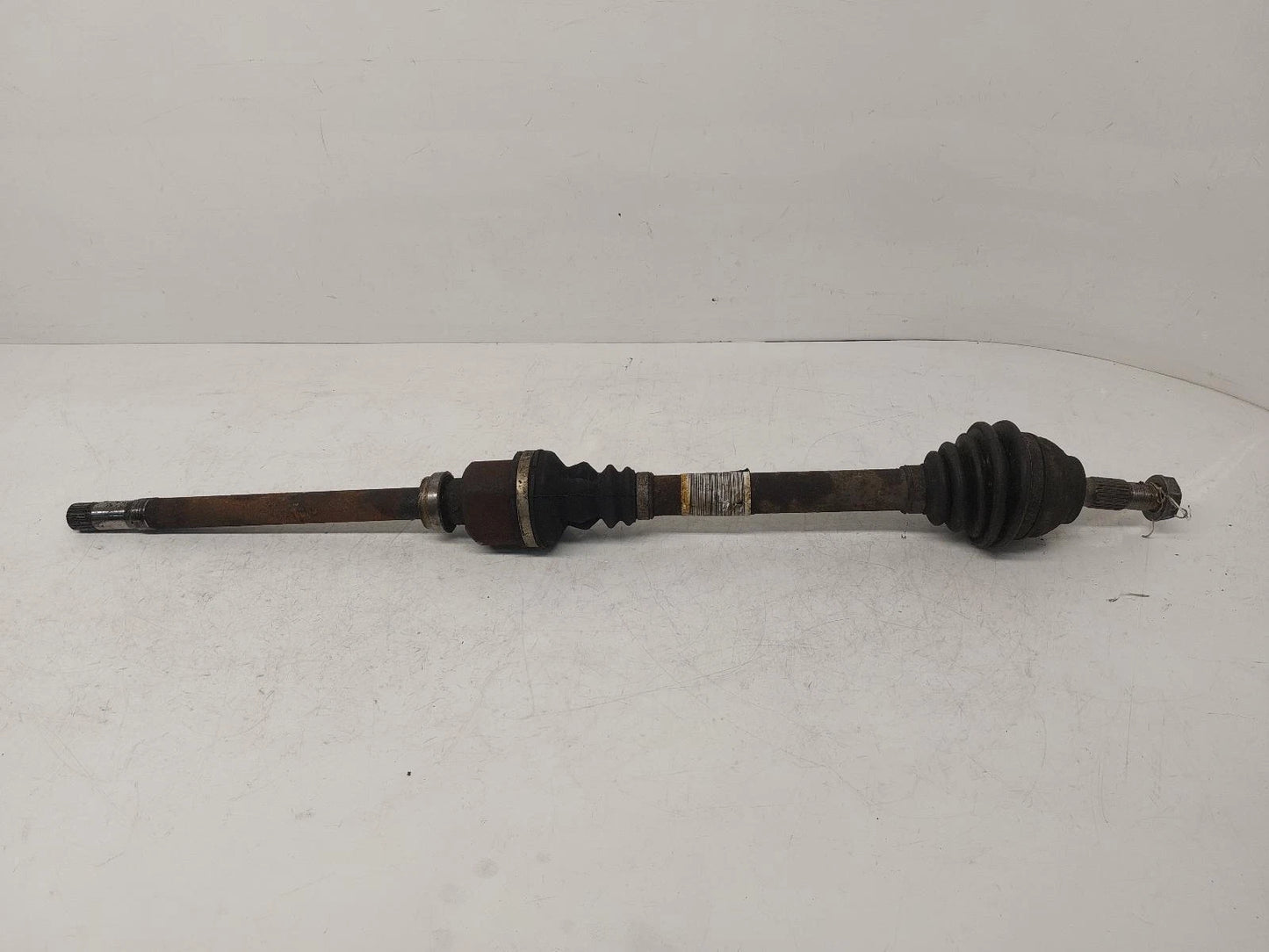 Peugeot 3008 Mk1 N/S Passengers Left Front Driveshaft with ABS 