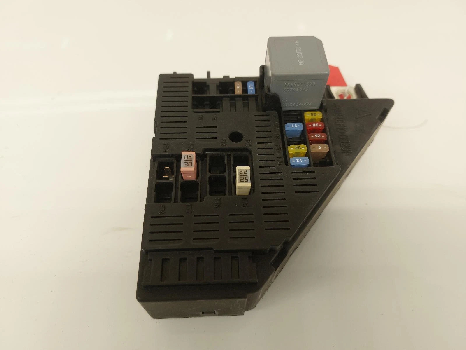 Volvo Xc60 2.0L Petrol Fuse Box 