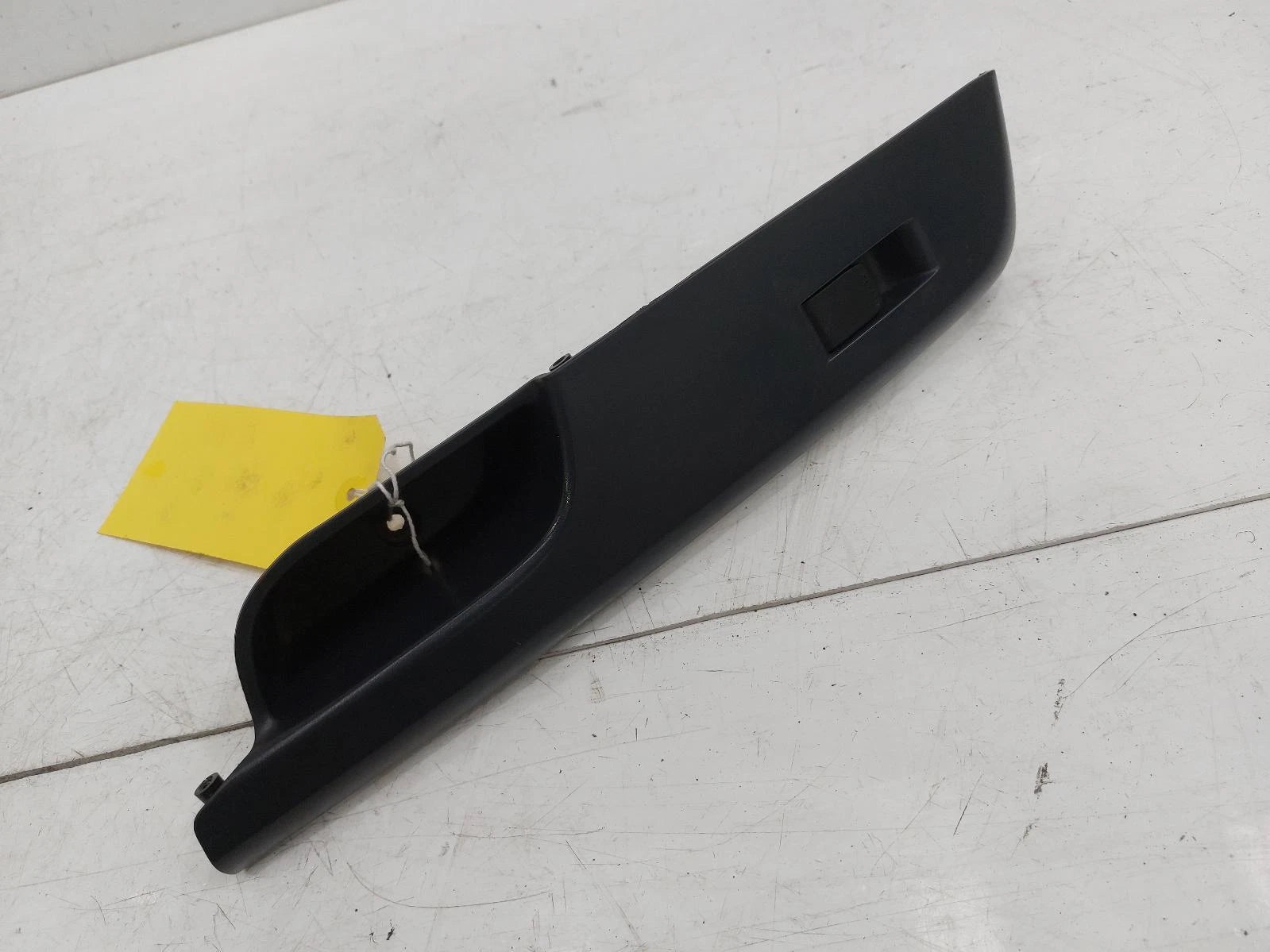 Suzuki Alto Front Left Window Switch 